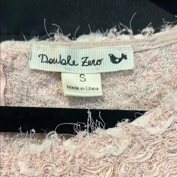 Double Zero Pink Fuzzy Crop Top Size Small Y2K Textured Short Sleeve baby soft - Picture 2 of 3